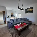 Familienfreundliche Apartamento Schortens